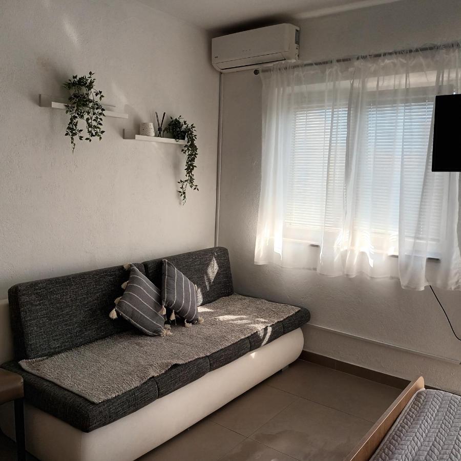 Apartments Monika Omiš Exterior foto